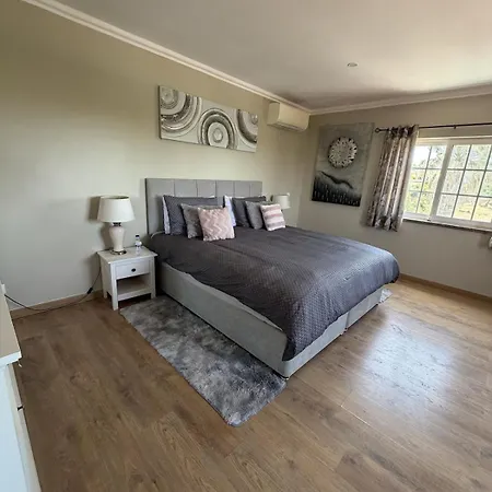 Portuguese With Beautiful Views Bed & Breakfast